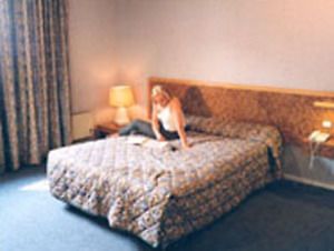 Les Salons Astoria Otel Massy  Dış mekan fotoğraf